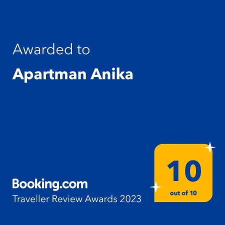 Anika Apartman *
